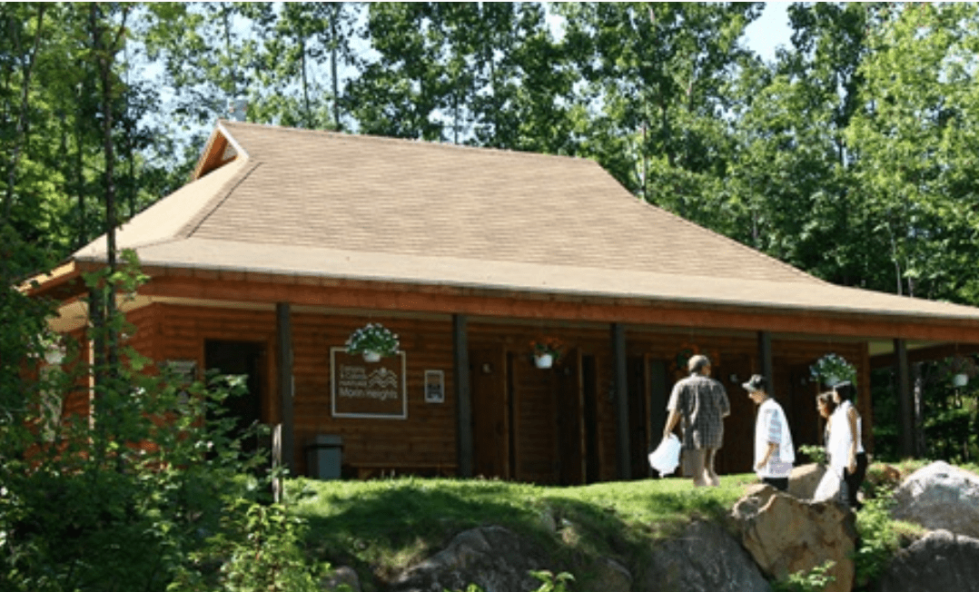 CAMPING ET CABINES SOMMET MORIN HEIGHTS Canadian Camping and RV